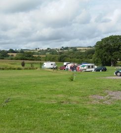 Trippenkennett Farm – Campsite, Fishing and Holiday Cottage