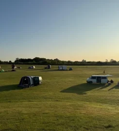 Field Farm Fisheries and Campsite